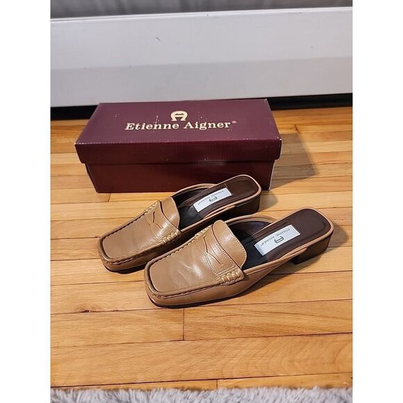 Etienne Aigner Camel Leather Slip On Loafers Shoes Size 7.5 N NARROW Moon Dance - Picture 1 of 9